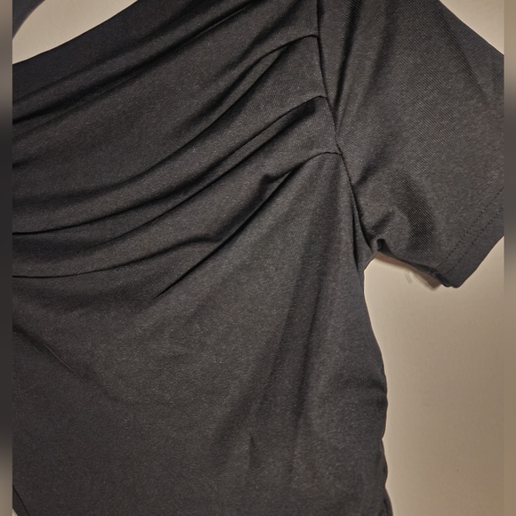 Women Top - Picture 2 of 2